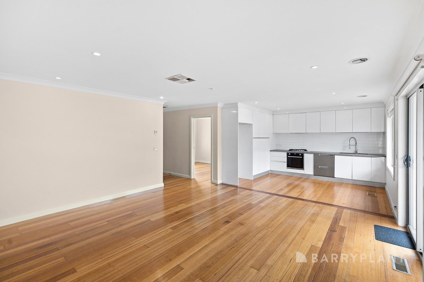 1/185 Camms Road, Cranbourne, VIC 3977, Cranbourne - Thumbnail 2