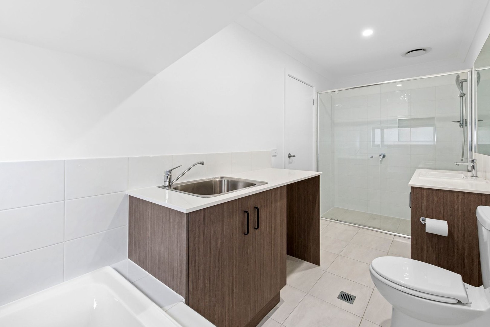 1/19 Canna Street, Dromana, VIC 3936 - Thumbnail 2 - 05/05/2025