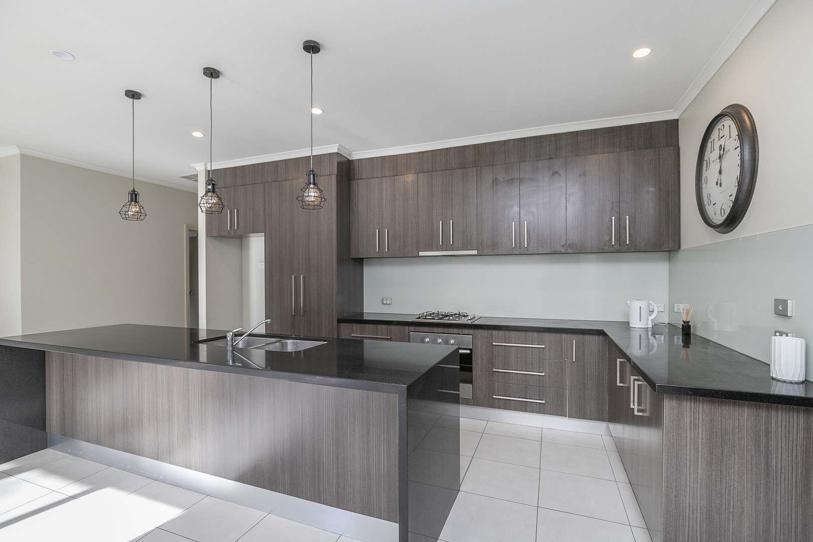 1/19 Jade Way, Hillside, VIC 3037, Hillside - Thumbnail 2