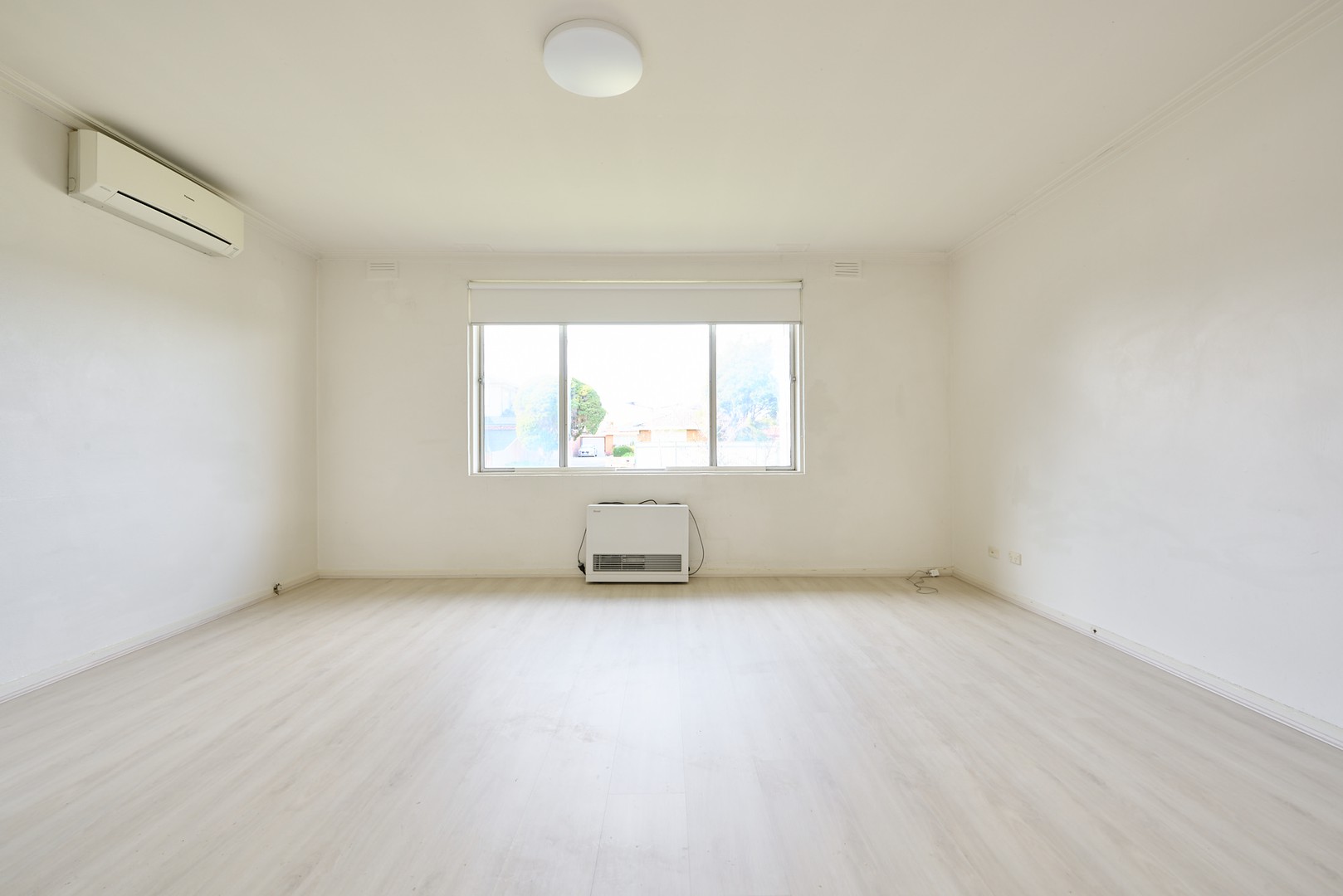 1/19 Milton Avenue, Clayton South, VIC 3169 - Thumbnail 2 - 09/08/2024