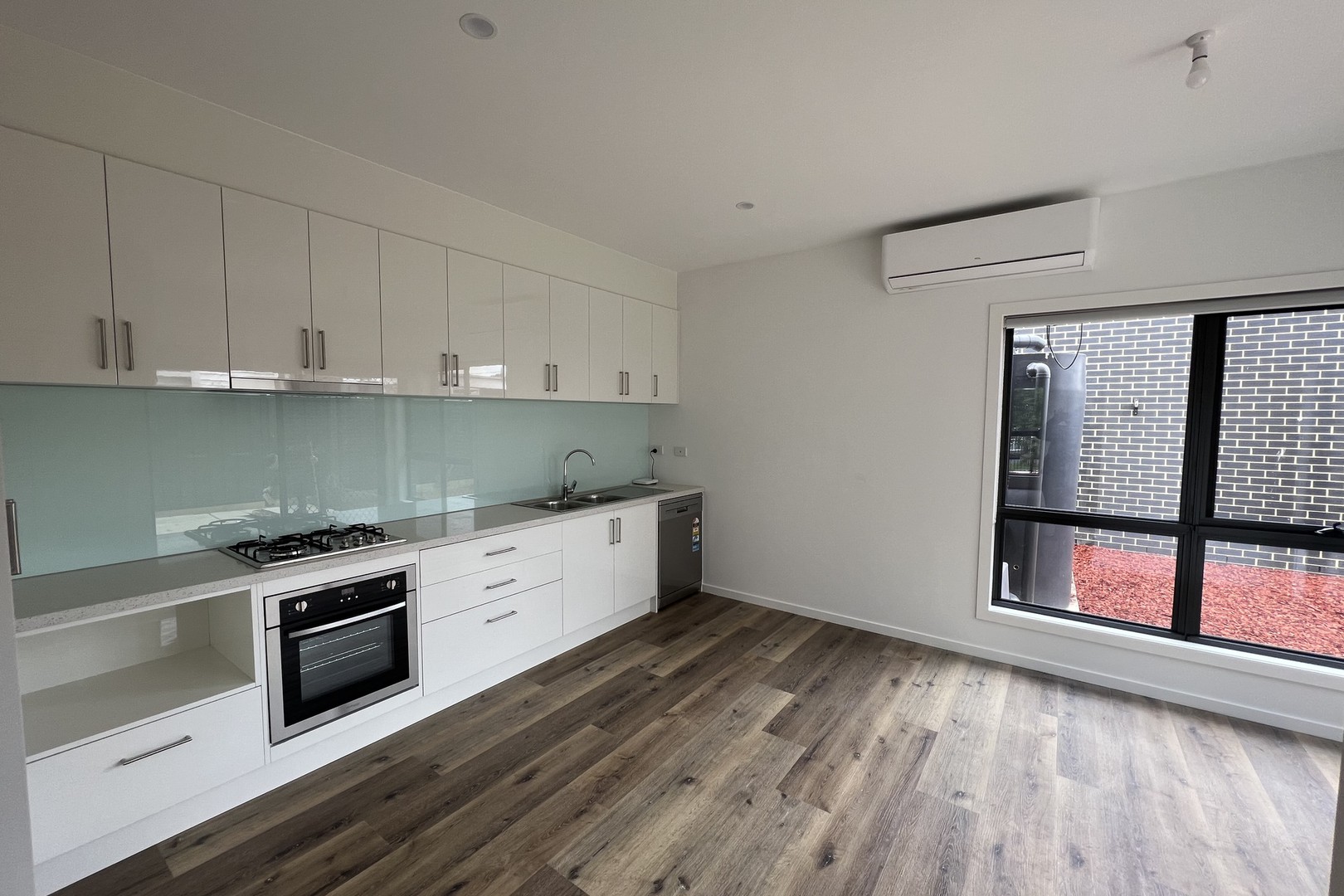 1/19 Oberon Avenue, St Albans, VIC 3021, St Albans - Thumbnail 3