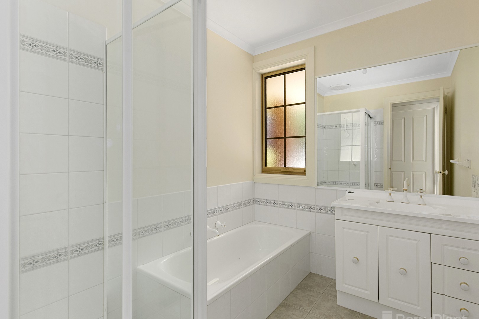 1/1A Hearthside Court, Ringwood, VIC 3134, Ringwood - Thumbnail 4