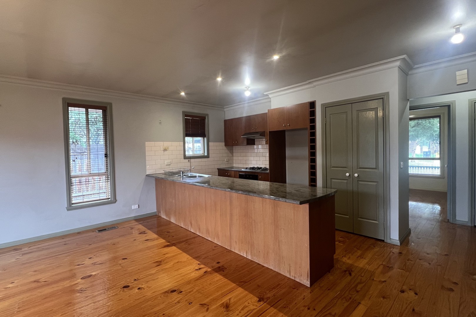 1/1B White Street, Reservoir, VIC 3073, Reservoir - Thumbnail 4