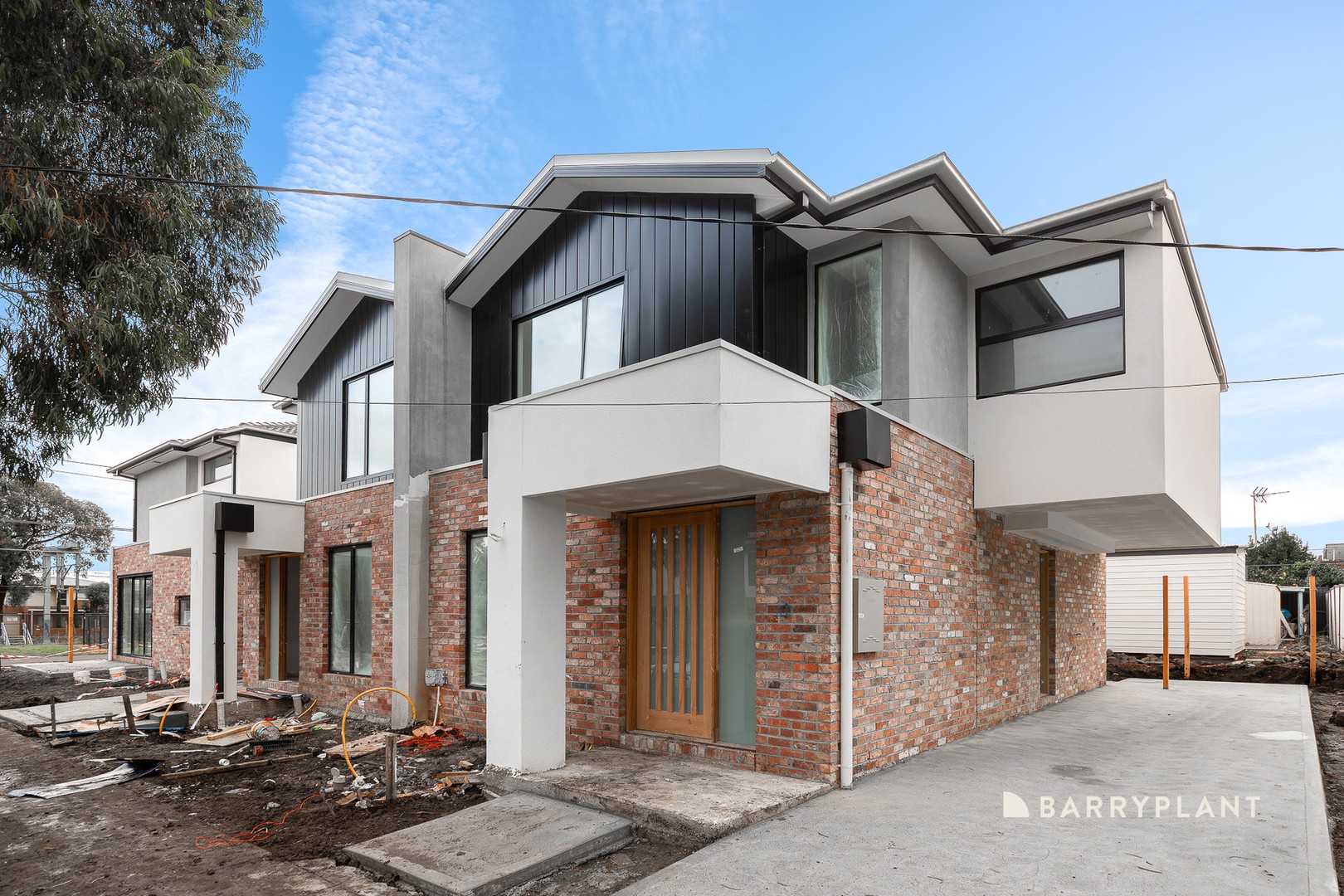 1/2 & 3/334 Waterloo Road, Glenroy - Thumbnail 2