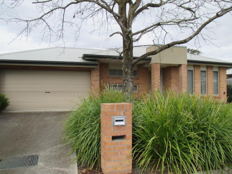 1/2-4 Maida Avenue, Bayswater, VIC 3153, Bayswater - Thumbnail 2