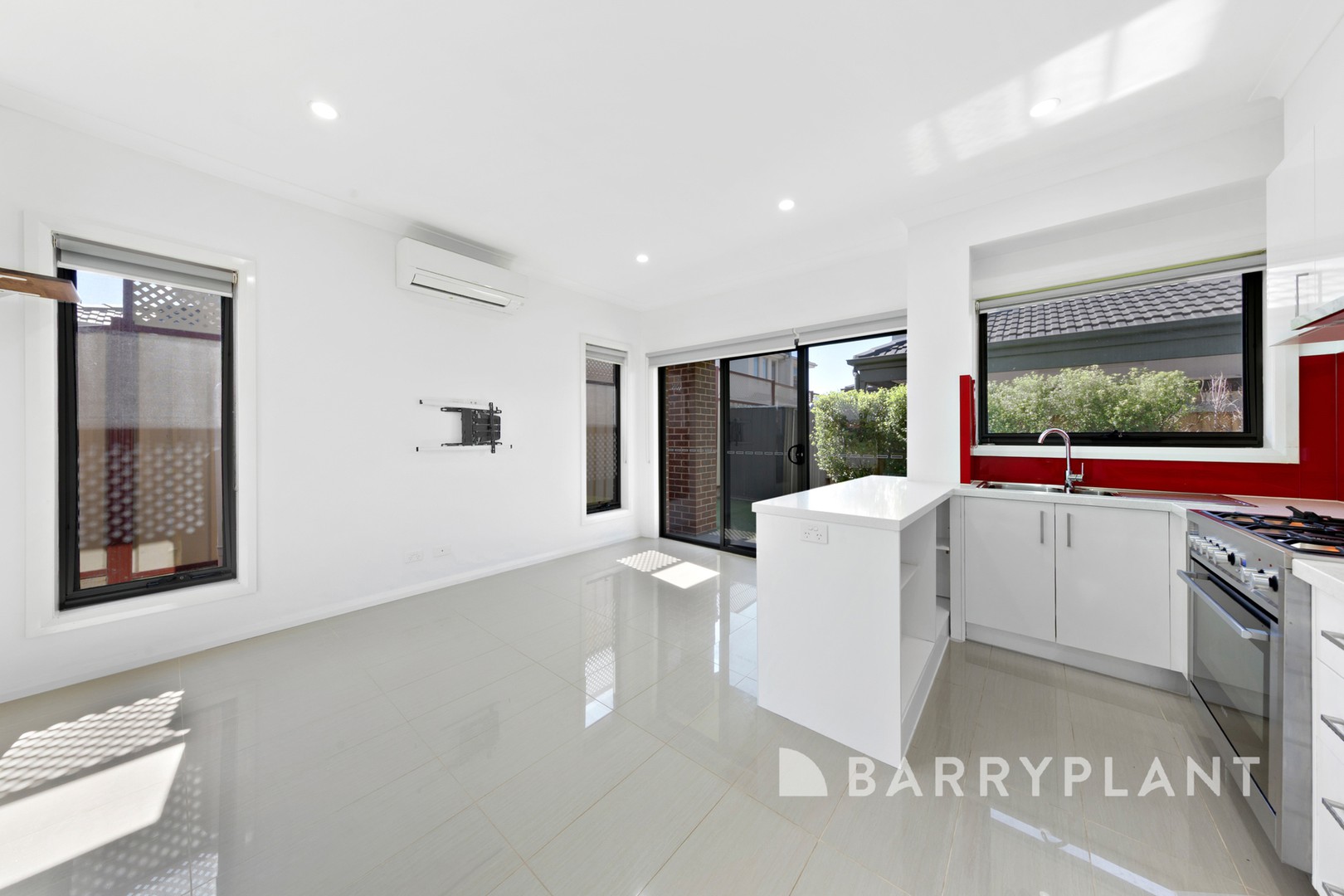 1/2 Albert Road, Sydenham, VIC 3037 - Thumbnail 1 - 15/09/2026