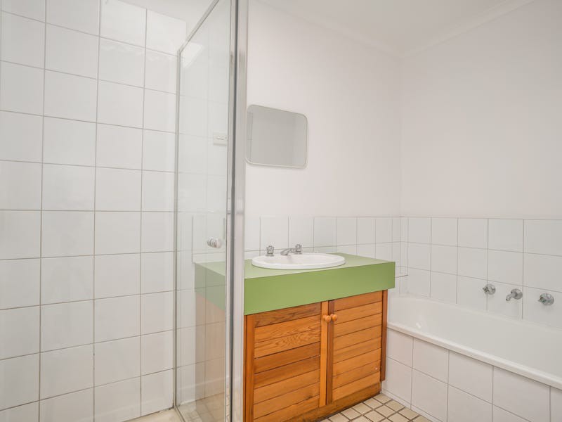1/2 Clan Brae Avenue, Burwood, VIC 3125, Burwood - Thumbnail 6