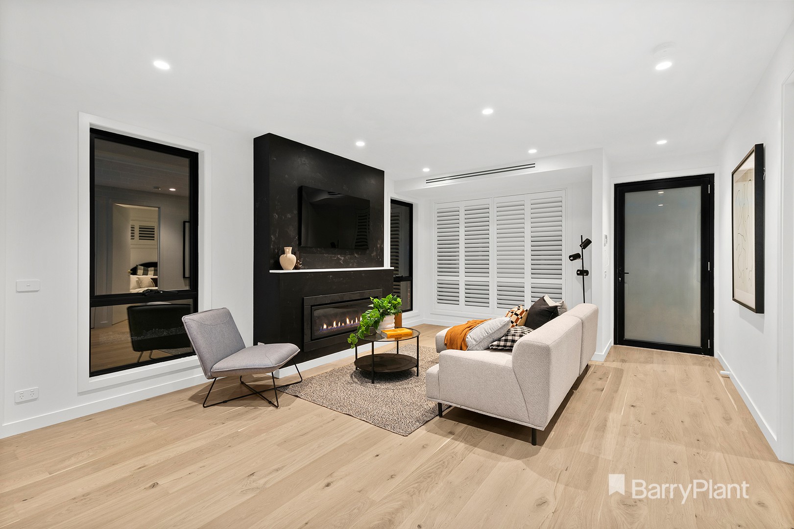 1/2 Francis Street, Oak Park, VIC 3046 - Thumbnail 2 - 01/06/2023