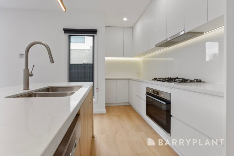 1/2 Helm St, Aspendale, VIC 3195 - Thumbnail 2 - 11/03/2026