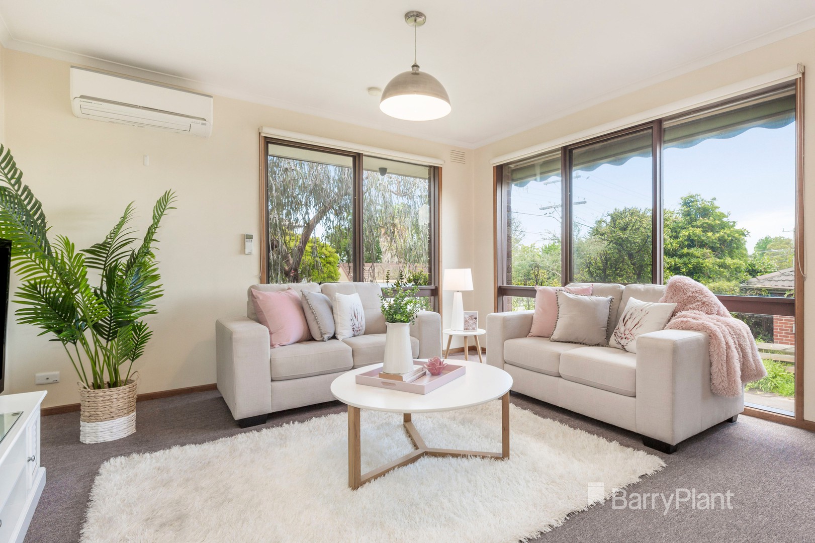 1/2 Laburnum Street, Parkdale, VIC 3195 - Thumbnail 2 - 01/12/2021