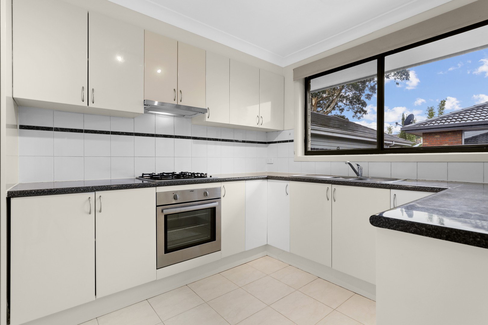 1/2 Levanto Street, Mentone, VIC 3194, Mentone - Thumbnail 2