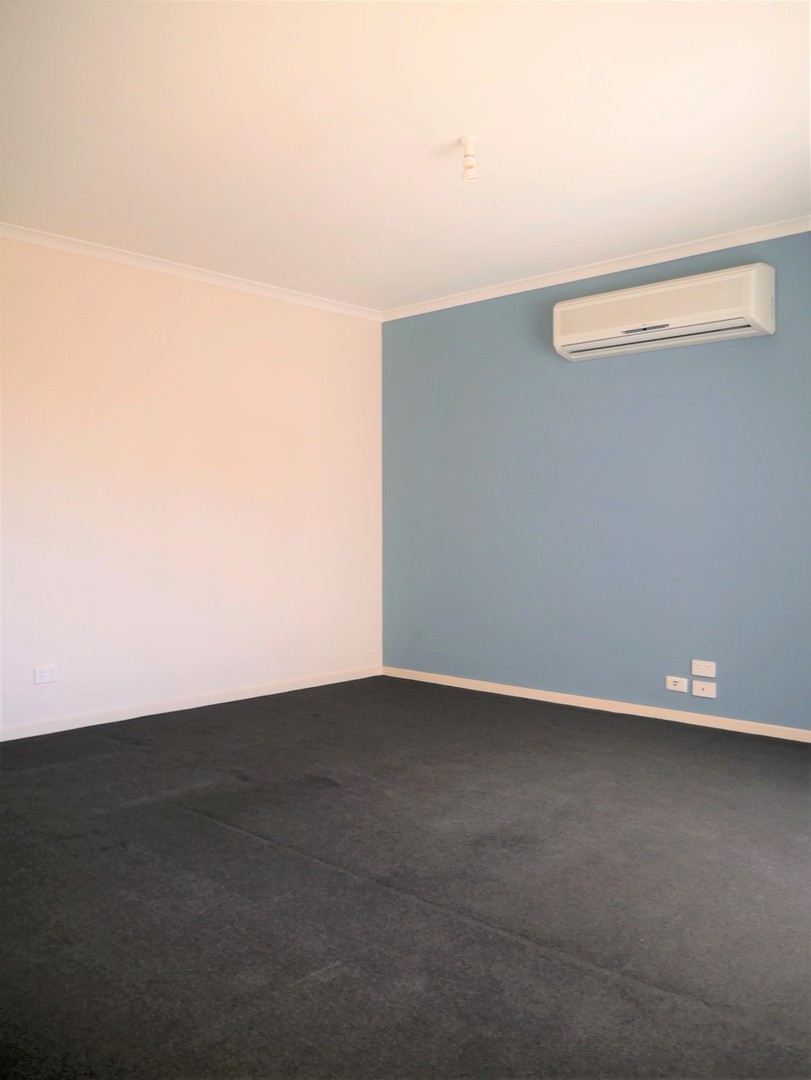 1/2 Maree Court, Kurunjang, VIC 3337, Kurunjang - Thumbnail 4