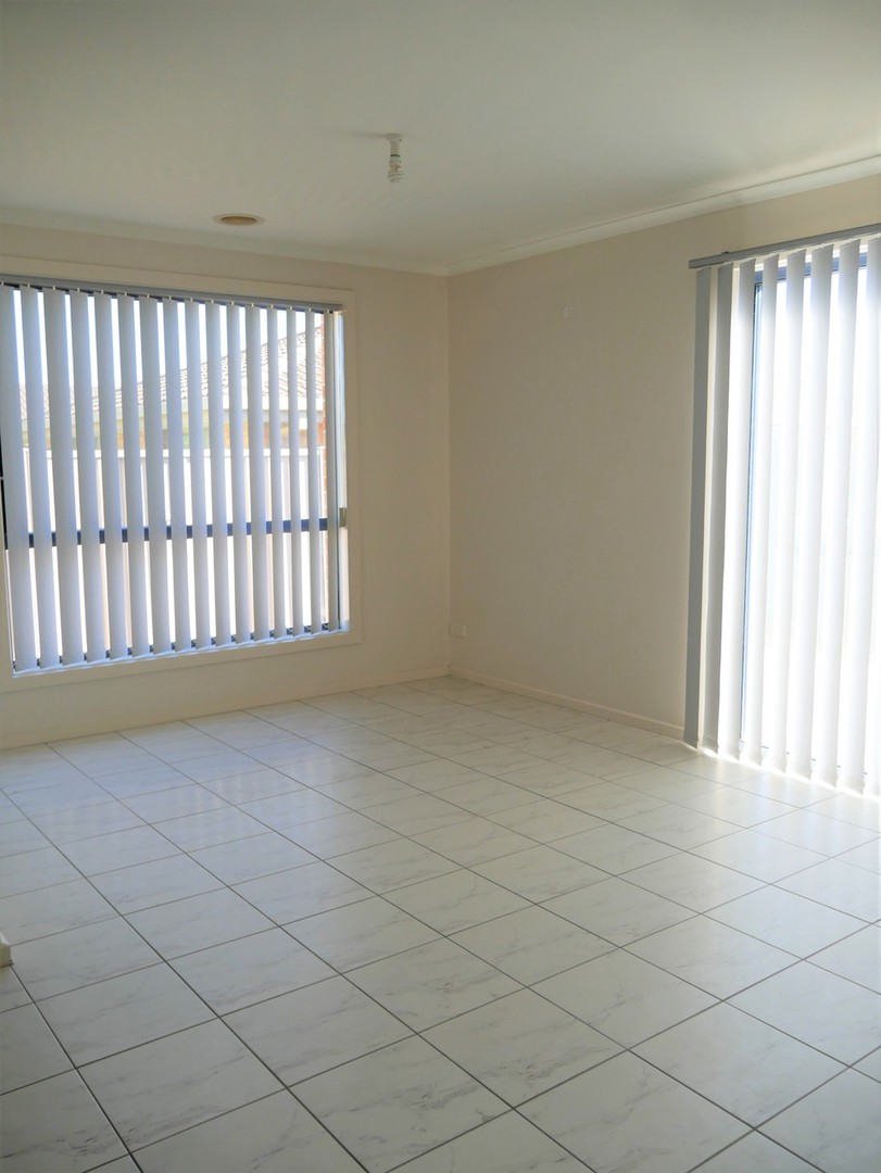 1/2 Maree Court, Kurunjang, VIC 3337, Kurunjang - Thumbnail 7