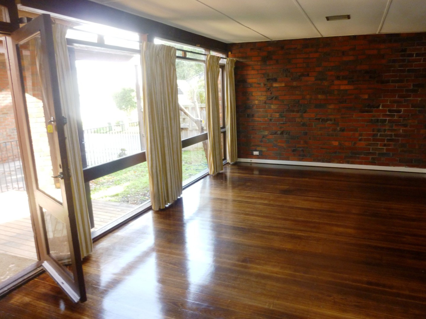 1/2 McDowall Street, Mitcham, VIC 3132, Mitcham - Thumbnail 2