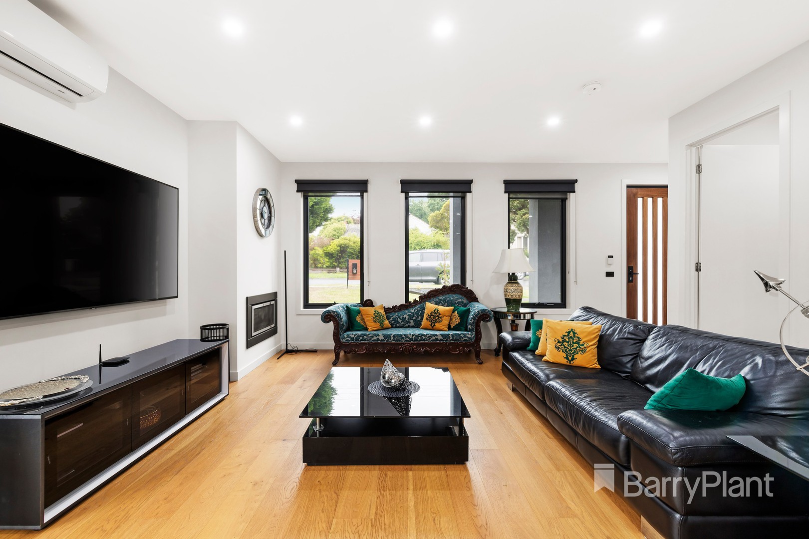 1/2 Morloc  Street, Forest Hill, VIC 3131, Forest Hill - Thumbnail 2