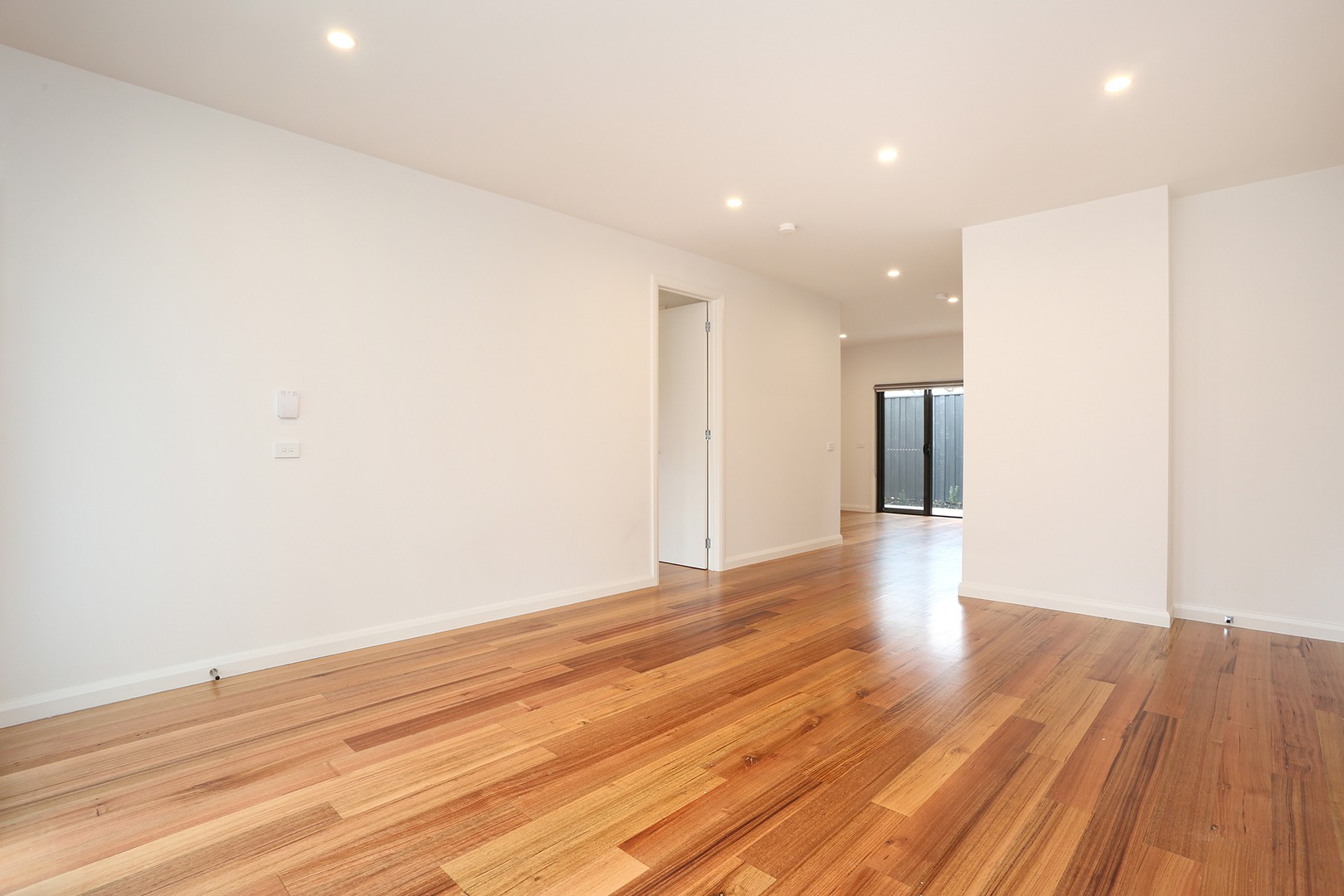 1/2 Spratling Street, Reservoir, VIC 3073, Reservoir - Thumbnail 3