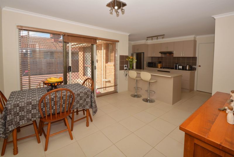 1/2 St Leger Place, Epping, VIC 3076, Epping - Thumbnail 2