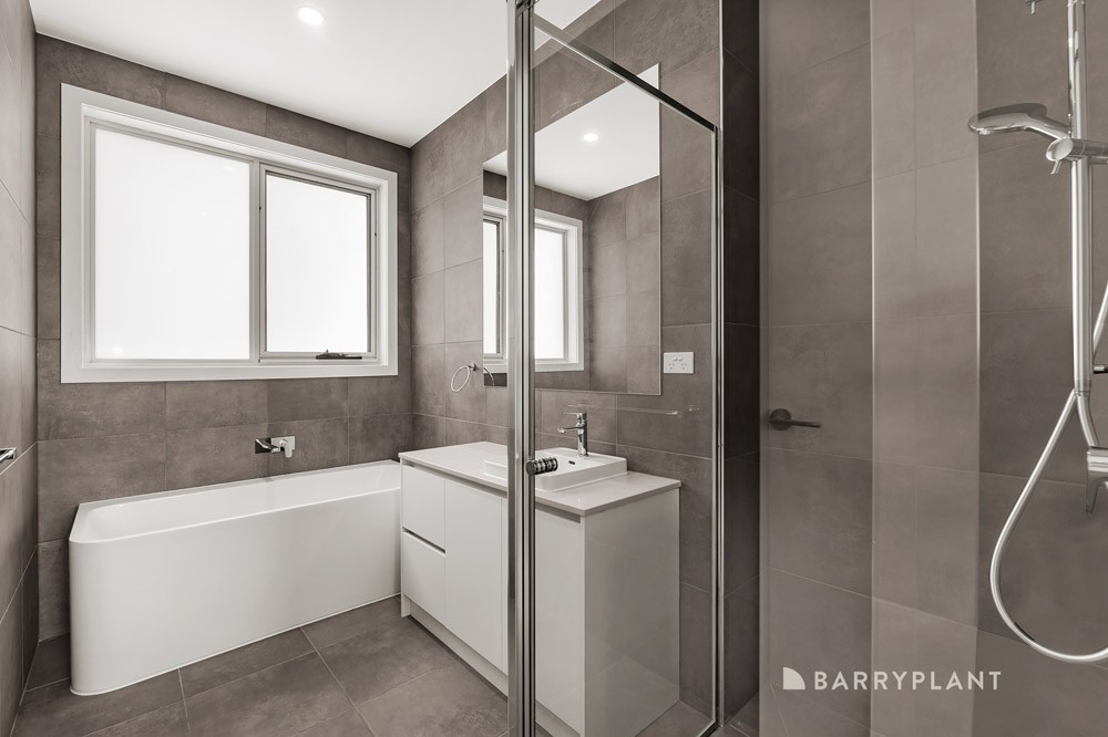 1/2 Stafford Court, Doncaster East, VIC 3109, Doncaster East - Thumbnail 4