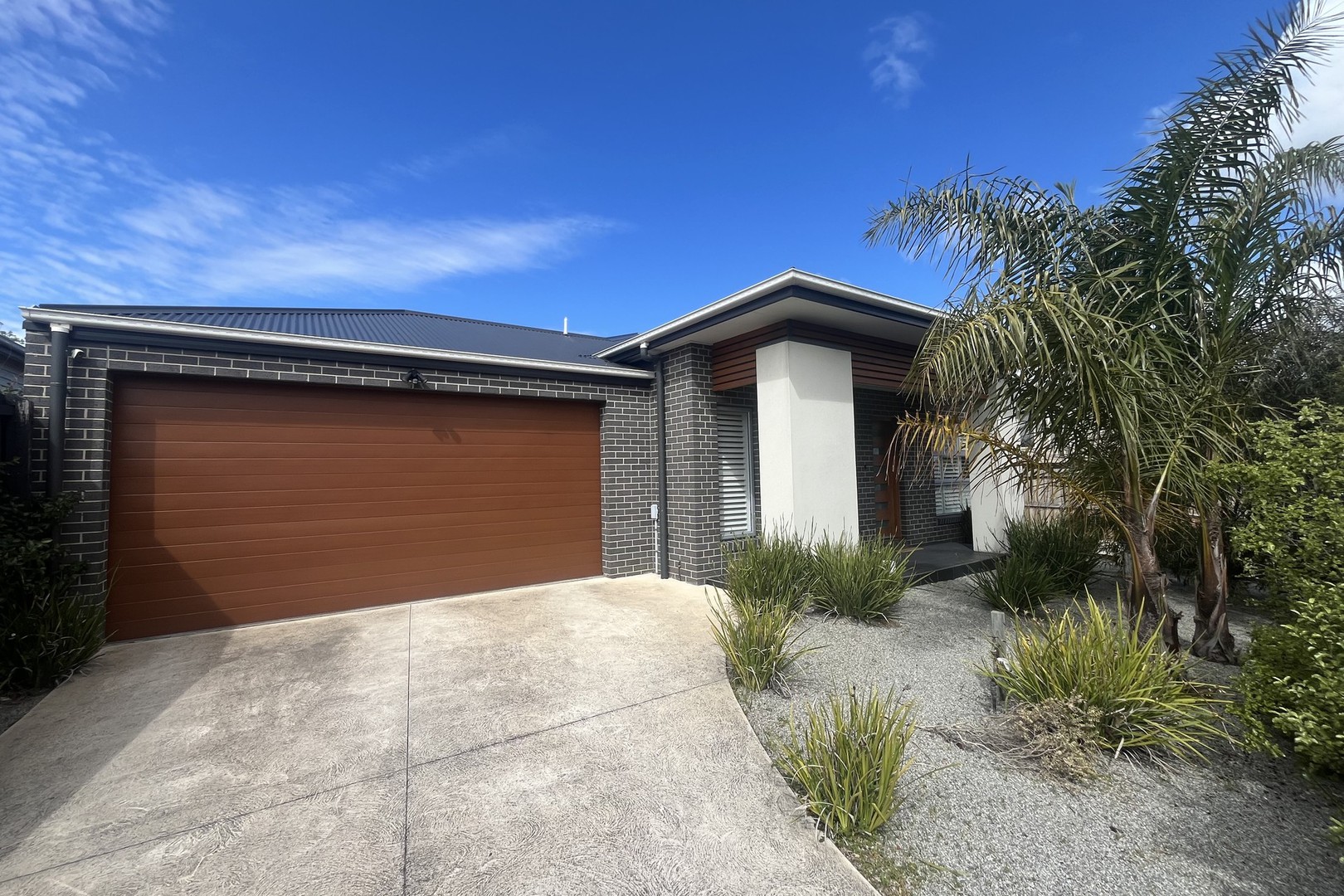 1/2 Torquay Road, Belmont, VIC 3216