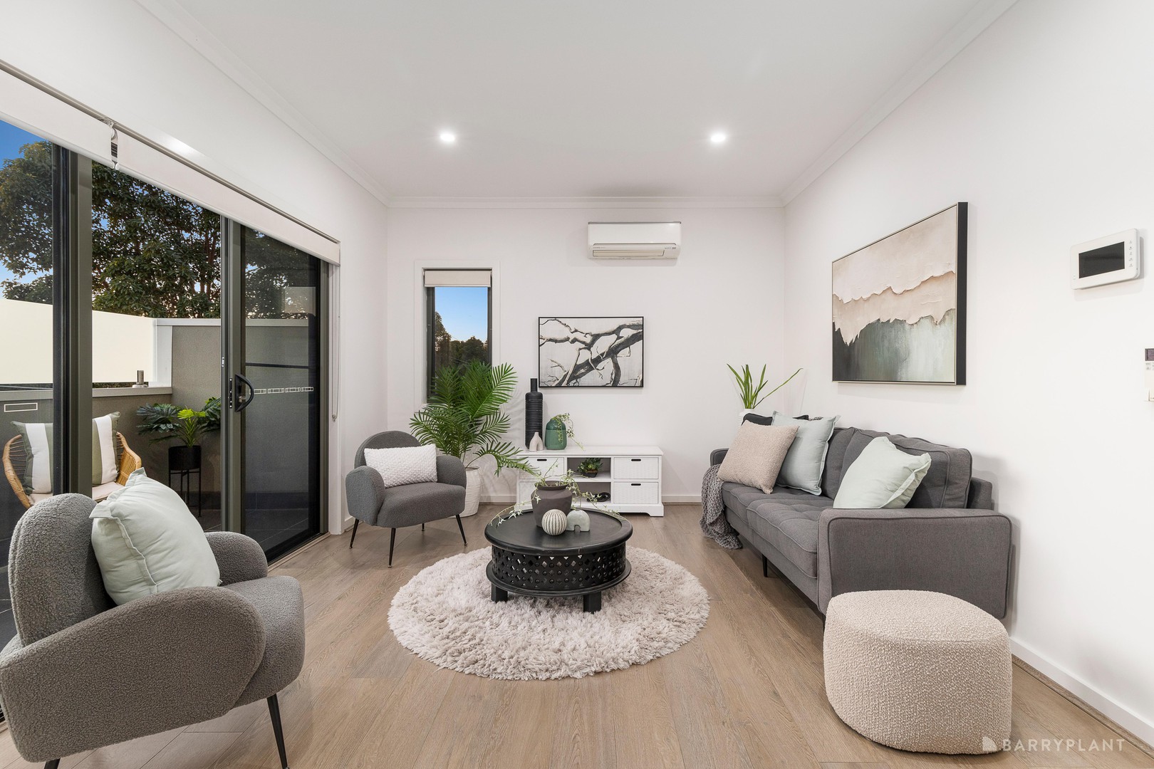 1/2 Trudgeon Avenue, Reservoir, VIC 3073, Reservoir - Thumbnail 2