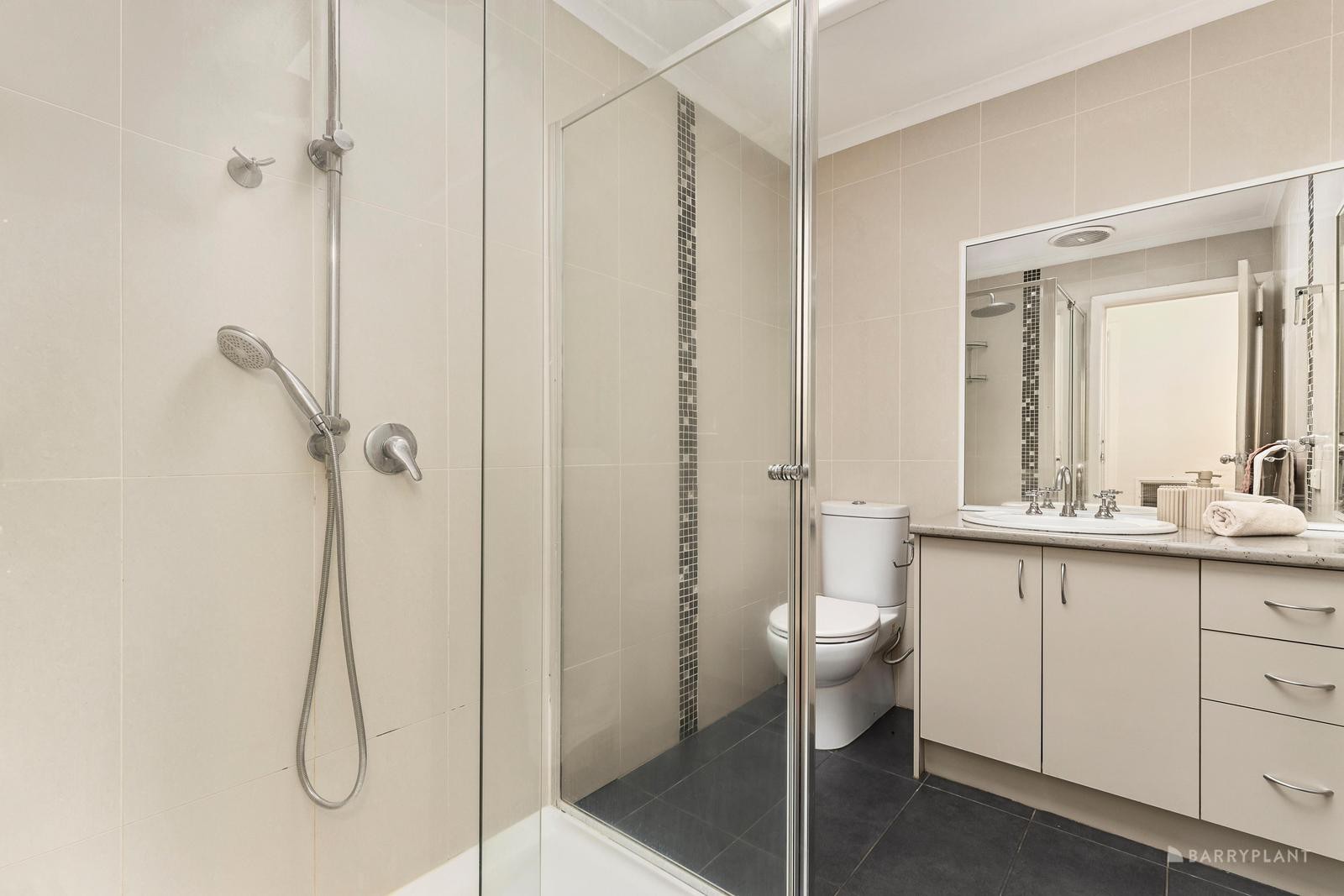 1/2 Wallace Avenue, Bayswater, VIC 3153, Bayswater - Thumbnail 6