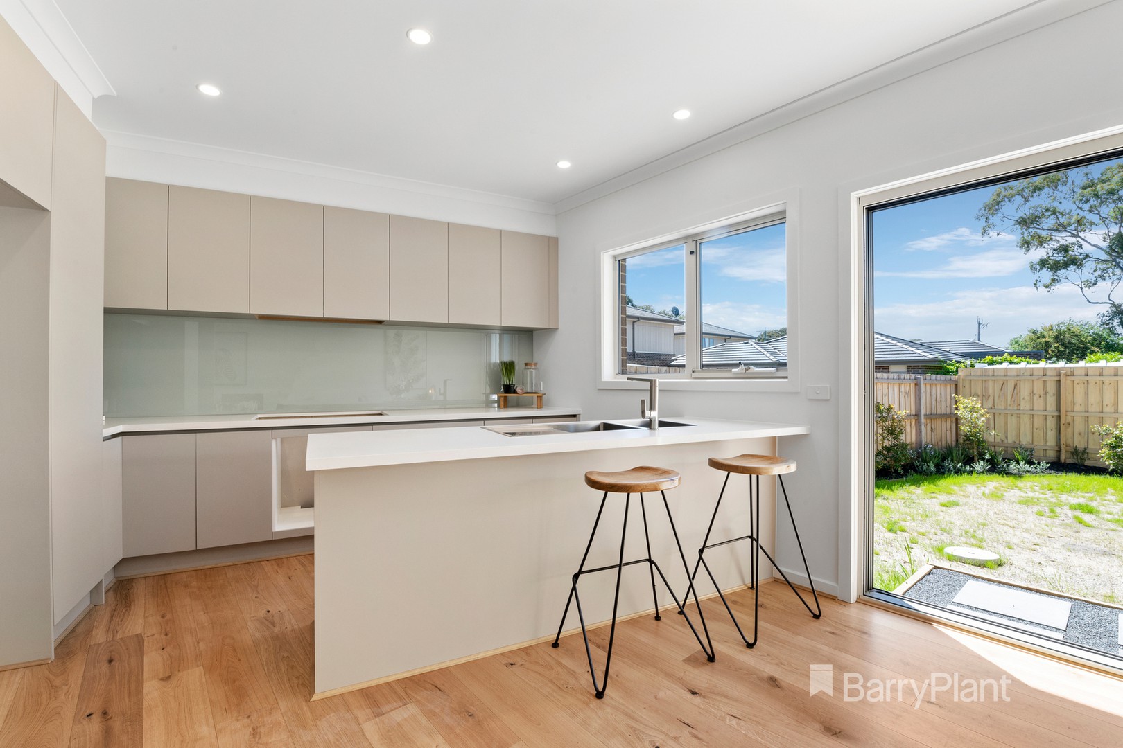 1/2 Westham CrescentBayswater, VIC 3153, Bayswater - Thumbnail 3