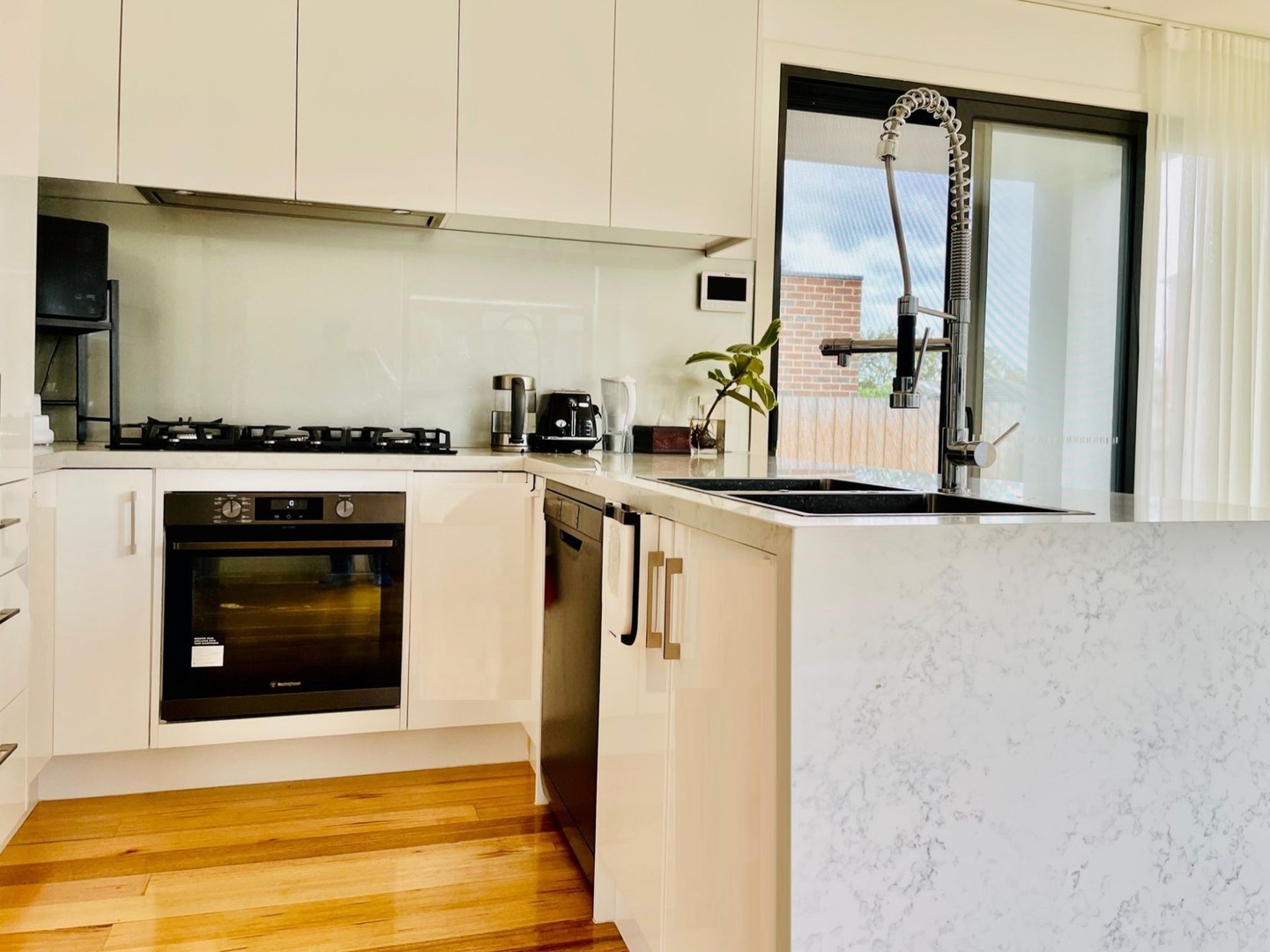 1/2 Yangoora Court, Mount Waverley, VIC 3149, Mount Waverley - Thumbnail 4