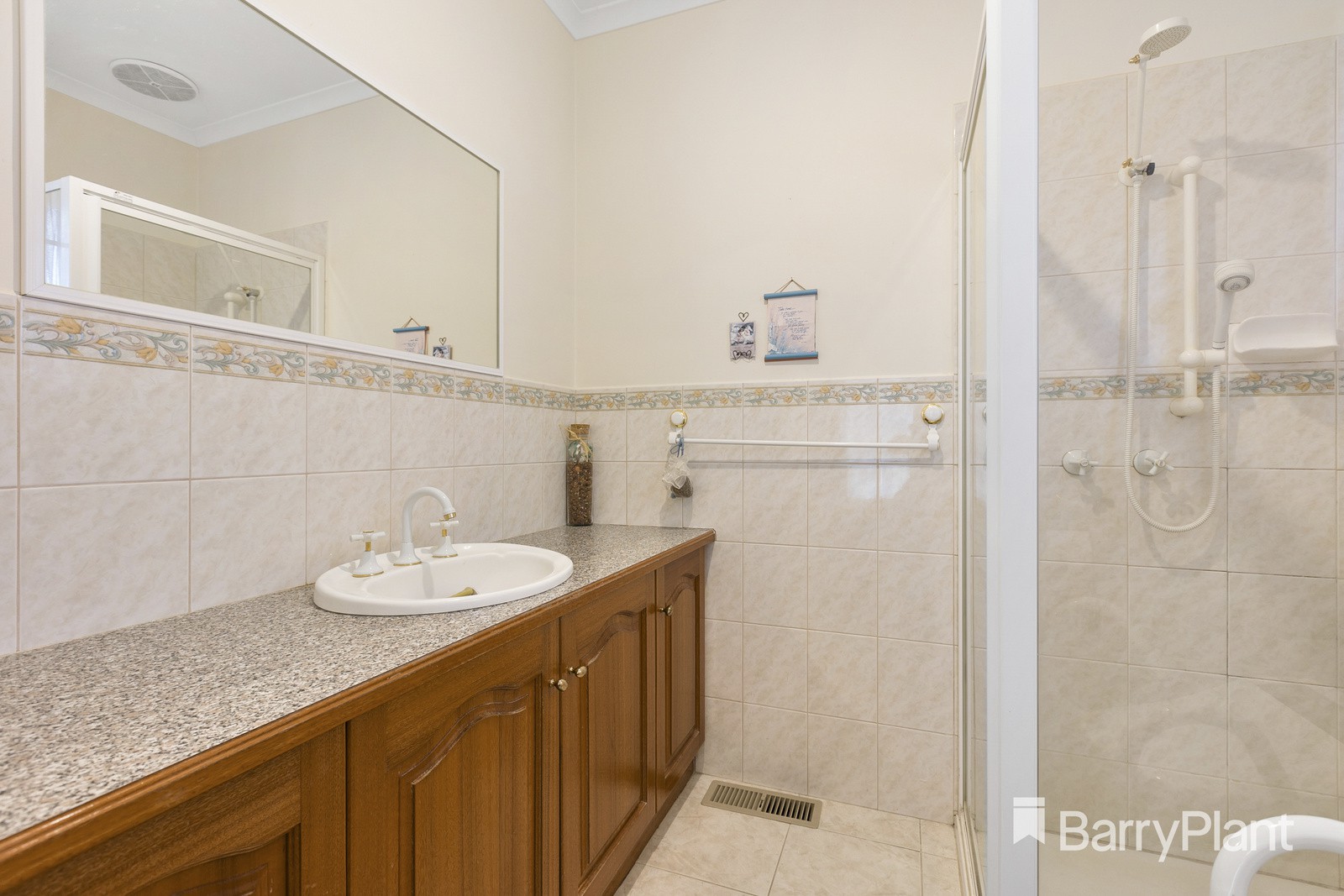 1/20 Jordan Grove, Glen Waverley, VIC 3150, Glen Waverley - Thumbnail 6