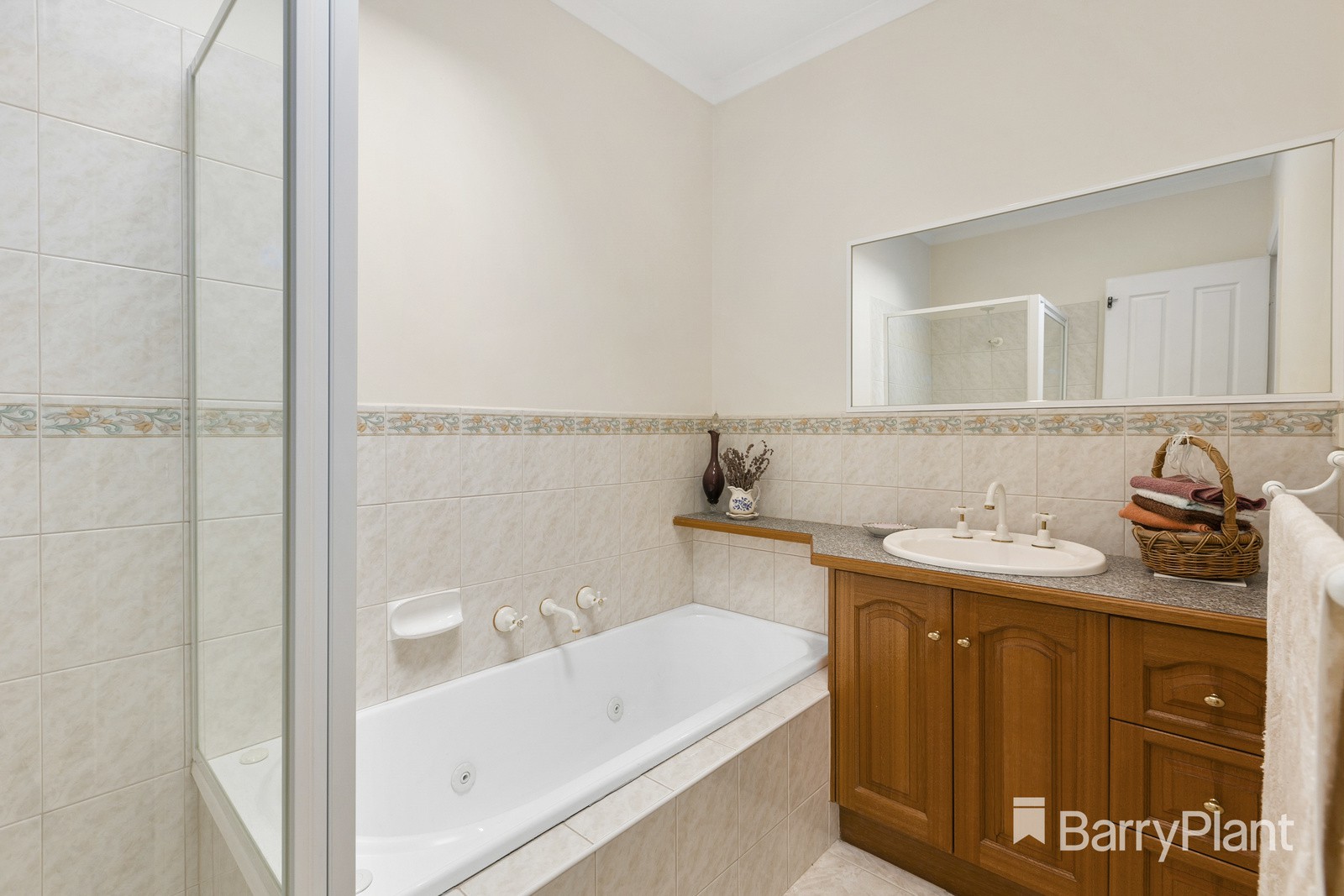 1/20 Jordan Grove, Glen Waverley, VIC 3150, Glen Waverley - Thumbnail 8