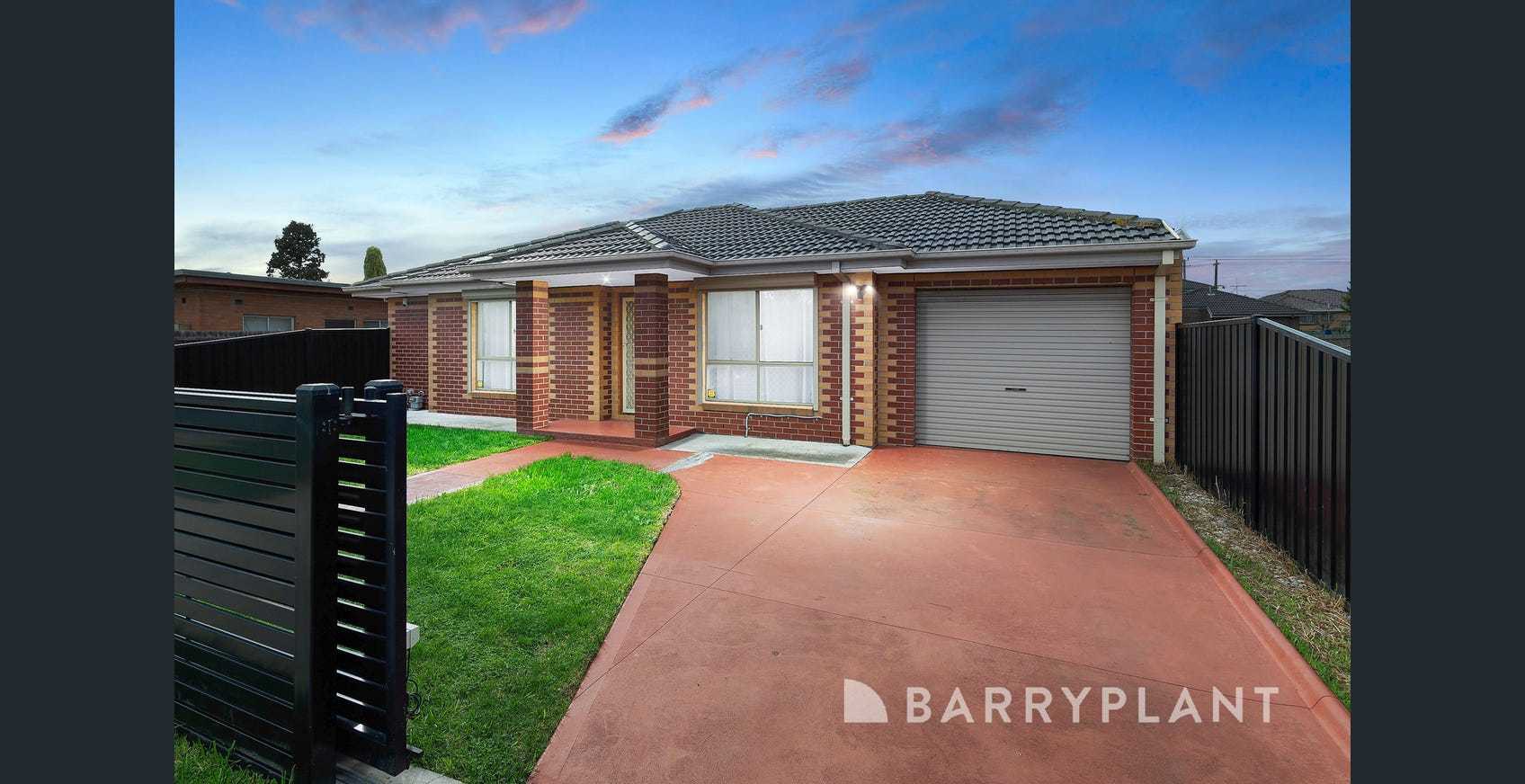 1/200 Biggs Street, St Albans, VIC 3021 - Thumbnail 1 - 06/11/2024