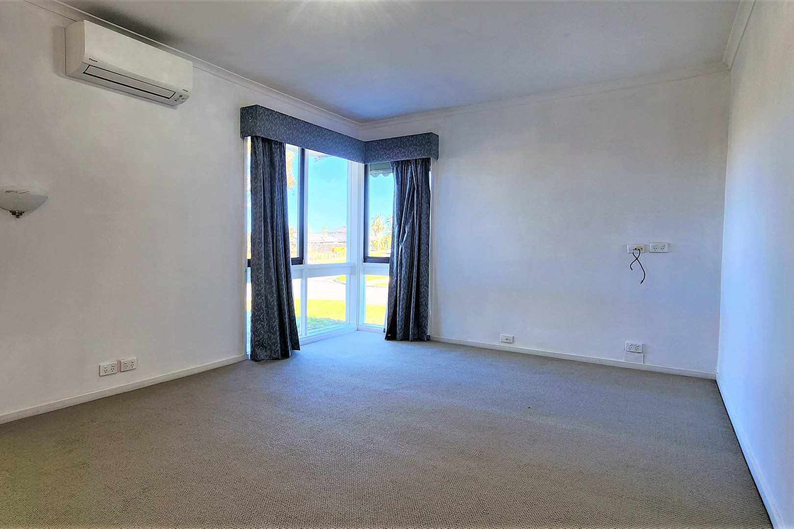 1/21 Cambrian Way, Melton West, VIC 3337, Melton West - Thumbnail 2