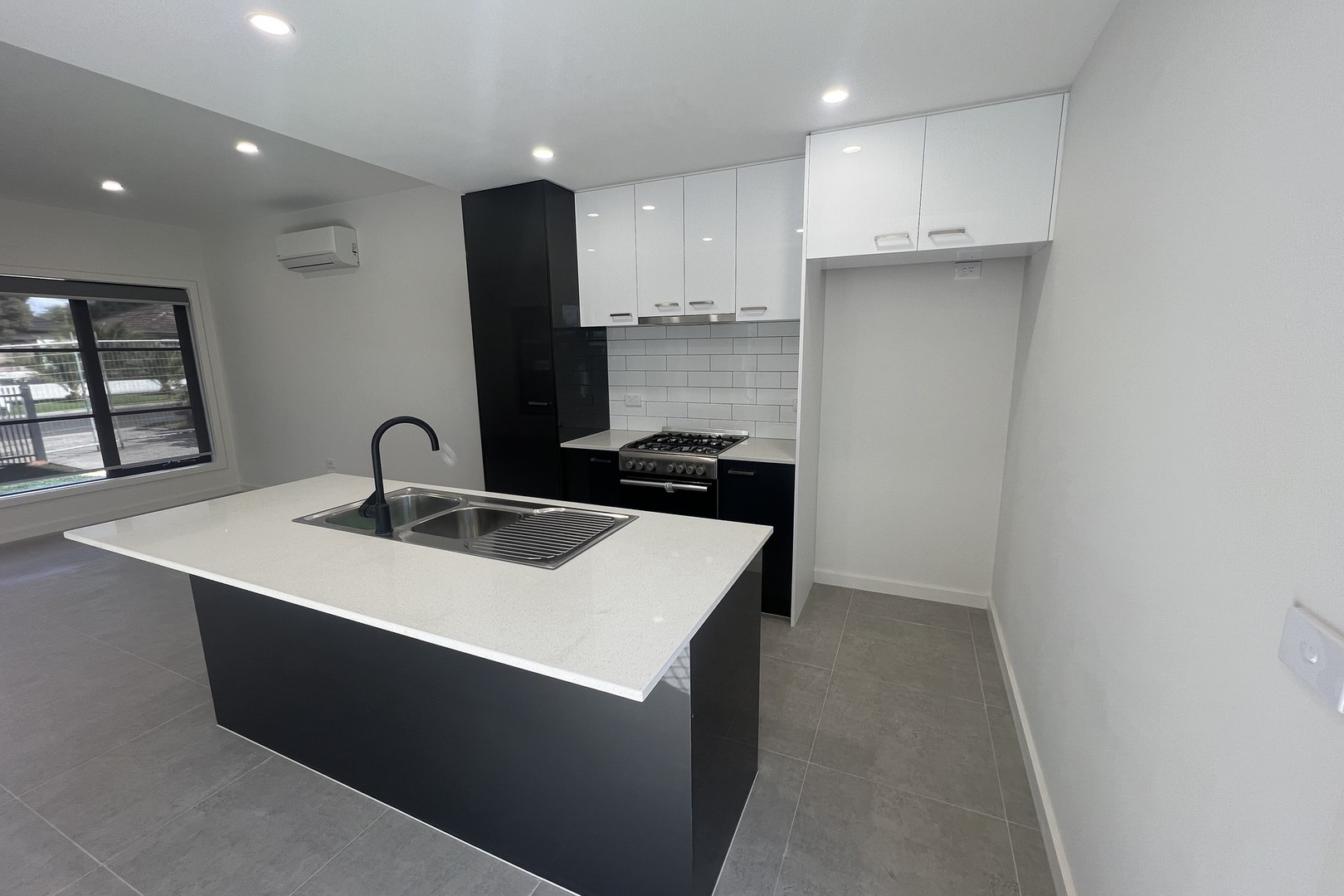 1/22 Henry Street, St Albans, VIC 3021, St Albans - Thumbnail 3