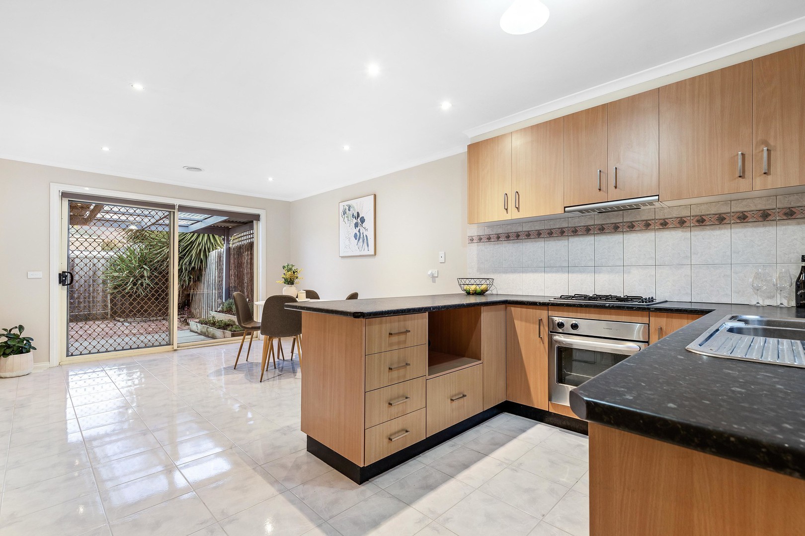 1/23 Jade Way, Hillside, VIC 3037, Hillside - Thumbnail 3