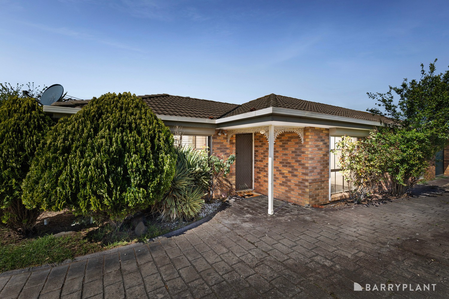 1/23 Plymouth Close, Sunshine North - Image 1