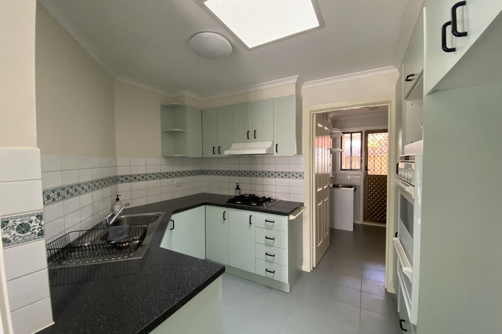 1/23 Southernhay Street, Reservoir, VIC 3073, Reservoir - Thumbnail 4
