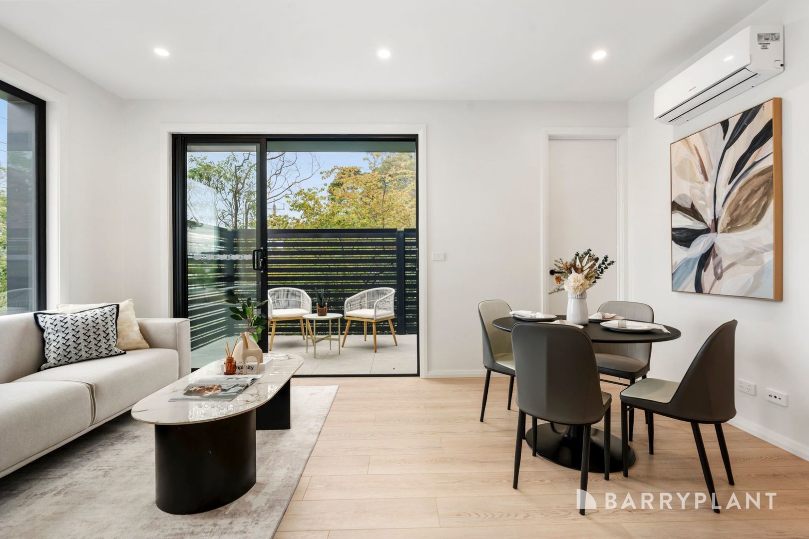 1/230 Hull Road, Mooroolbark, VIC 3138 - Thumbnail 2 - 09/04/2026