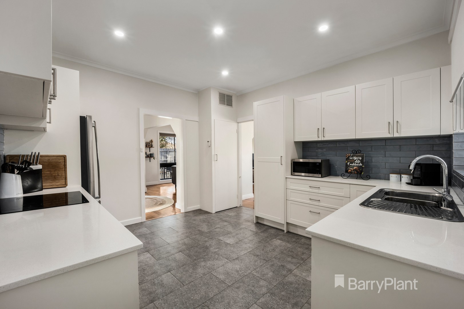 1/233 Warrigal Road, Cheltenham, VIC 3192, Cheltenham - Thumbnail 6