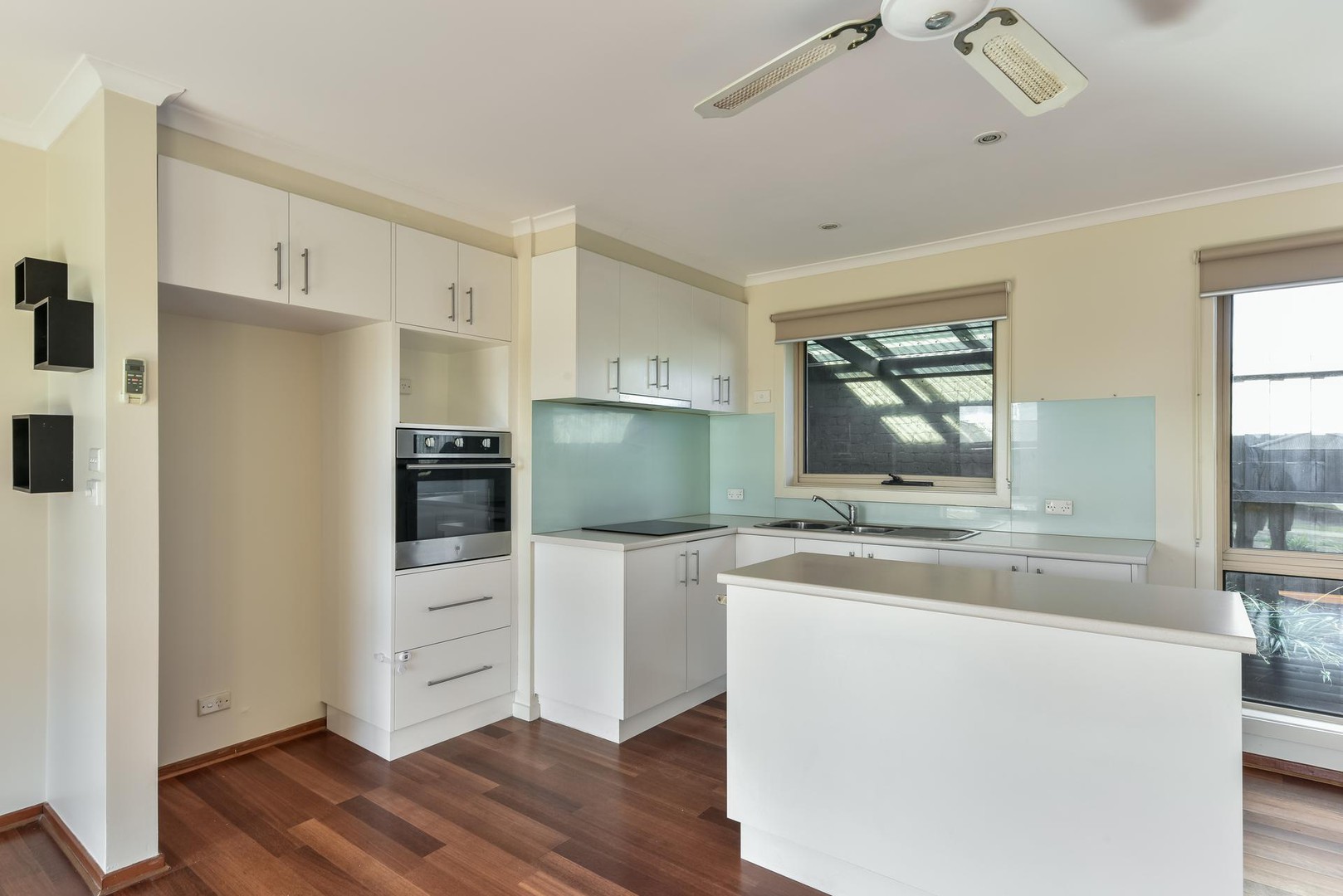 1/24 Cornthwaite Crescent, Leopold, VIC 3224, Leopold - Thumbnail 2