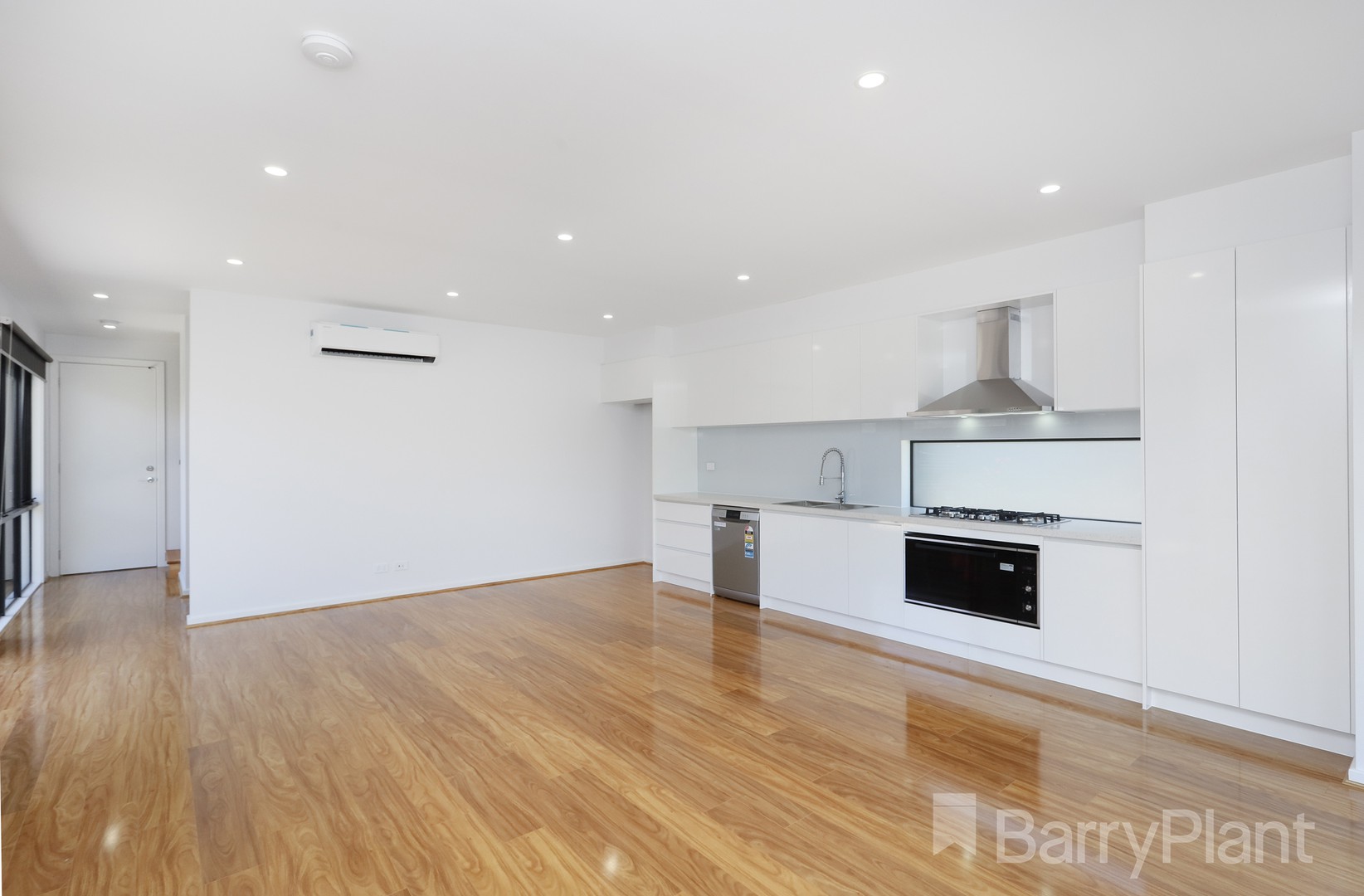 1/24  Delacey  Street, Maidstone, VIC 3012, Maidstone - Thumbnail 3