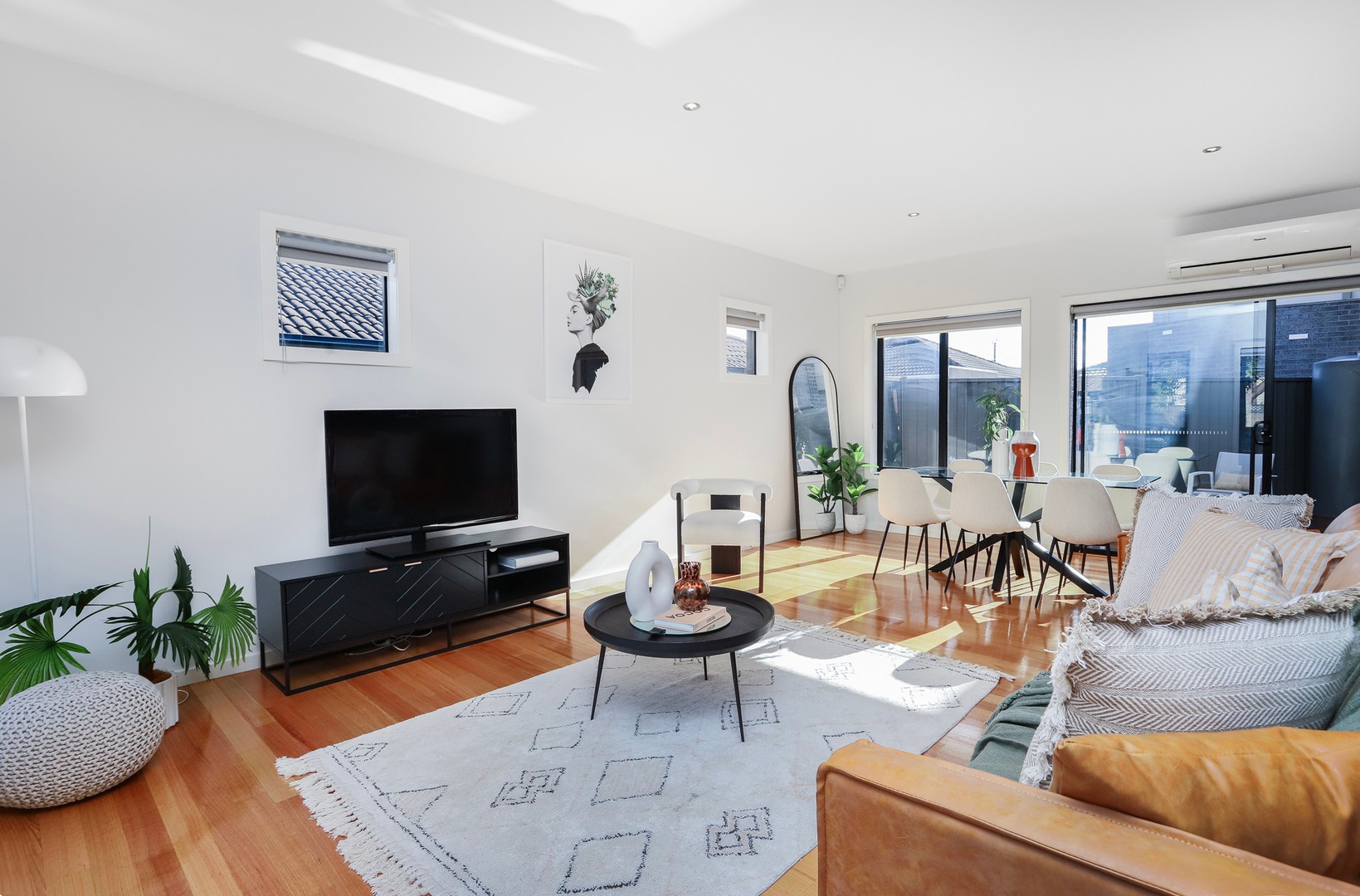 1/24 Hart Street, Airport West, VIC 3042, Airport West - Thumbnail 2