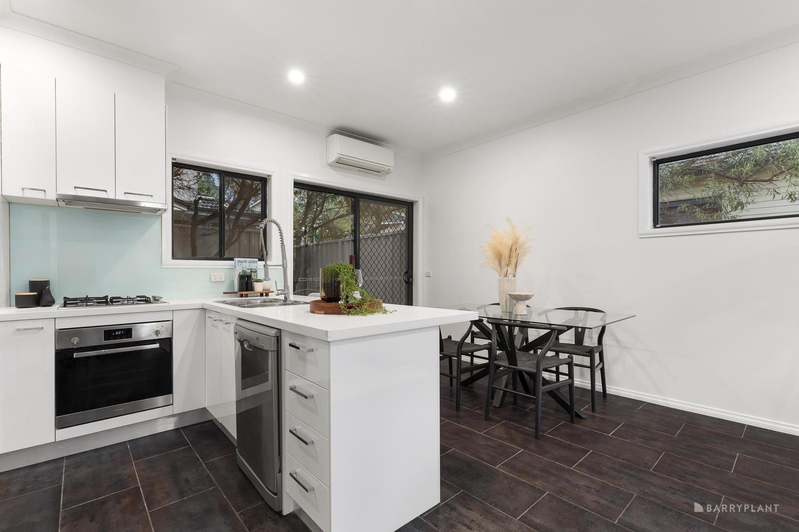 1/24 Mountfield Road, Mitcham, VIC 3132, Mitcham - Thumbnail 3