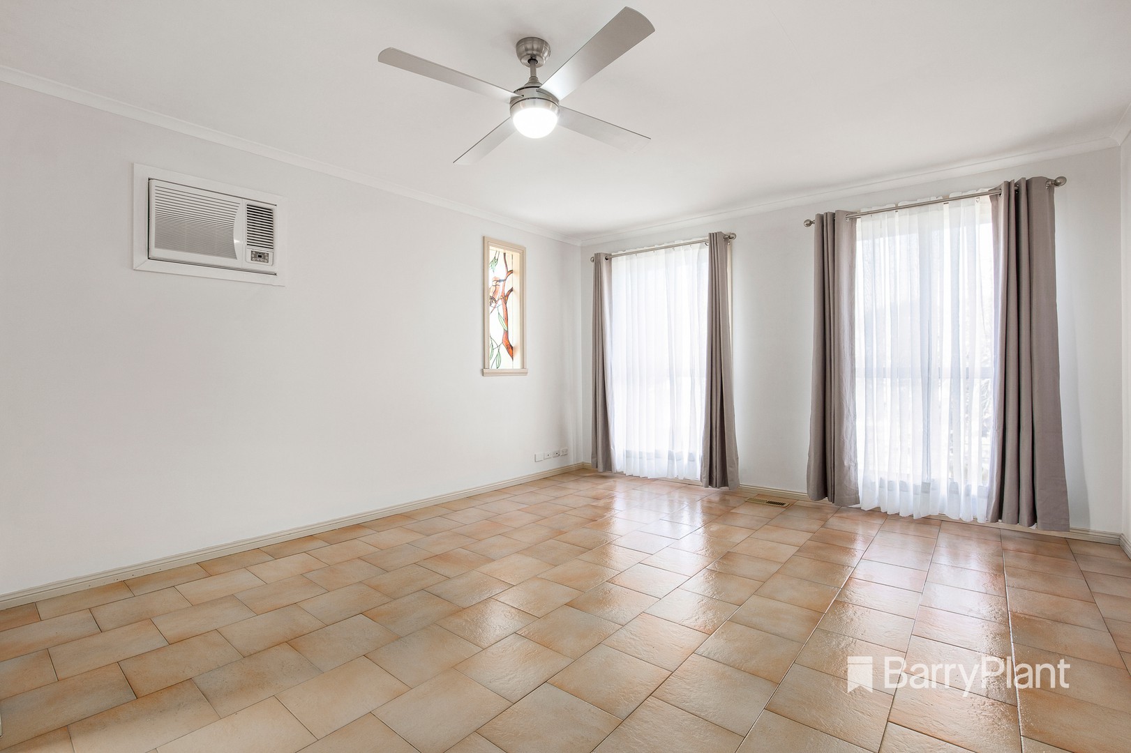 1/24 Vermont ParadeGreensborough, VIC 3088  - Leased, Greensborough - Thumbnail 2