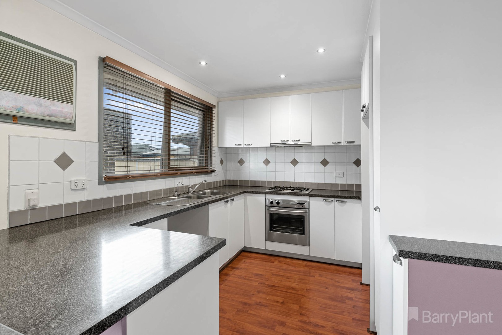 1/25 Blue Gum Court, Narre Warren, VIC 3805, Narre Warren - Thumbnail 3