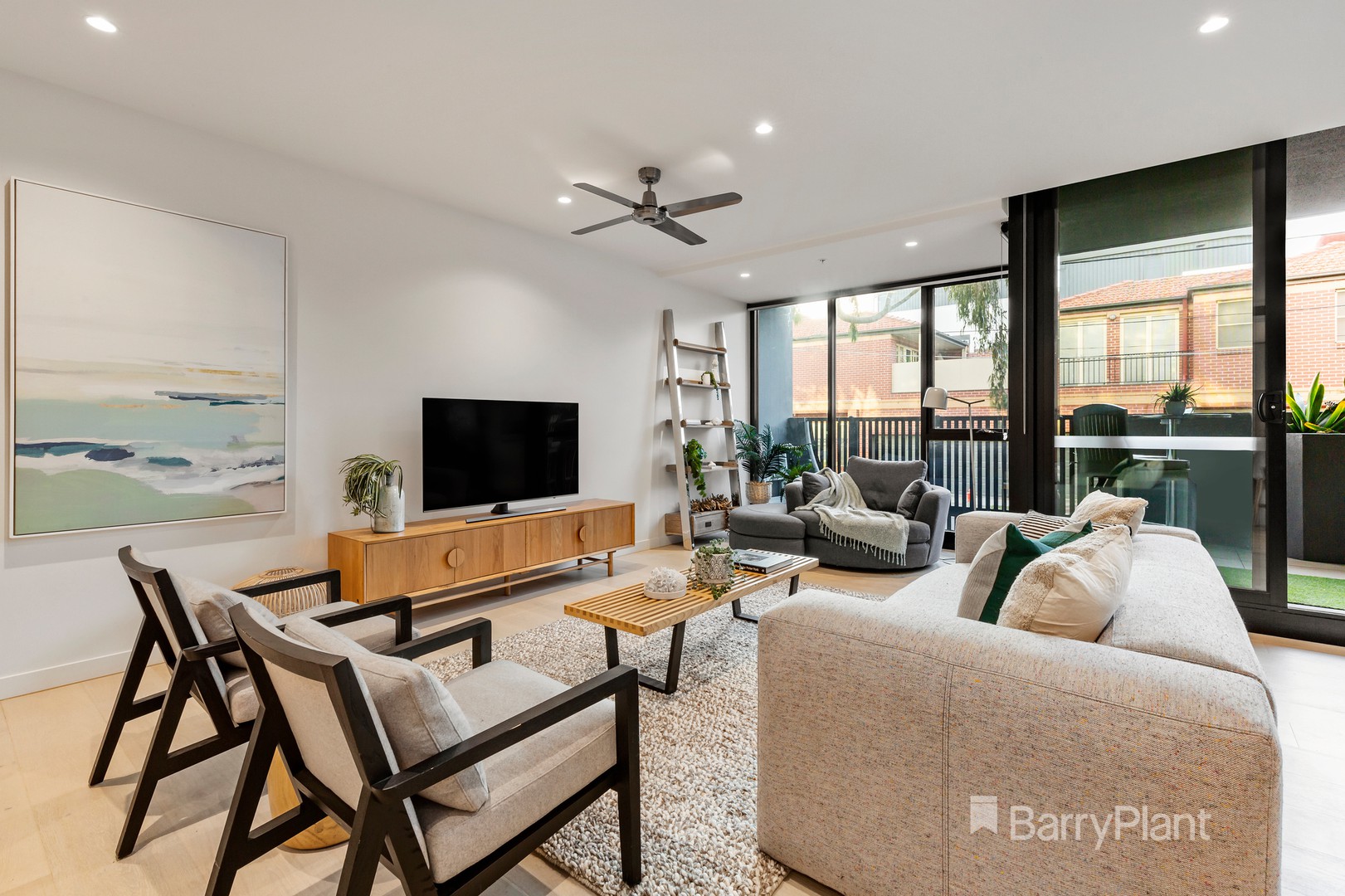 1/25 Small StreetHampton, VIC 3188, Hampton - Thumbnail 3