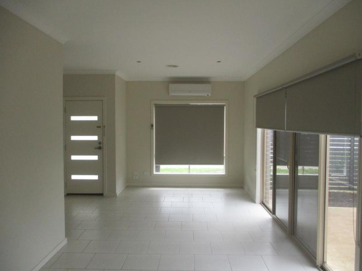 1/25 Staughton Street, Melton South, VIC 3338, Melton South - Thumbnail 2