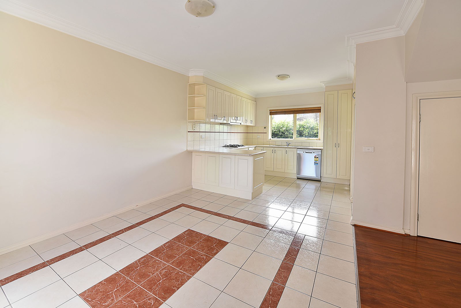1/258 Melrose  Drive, Tullamarine, VIC 3043, Tullamarine - Thumbnail 2