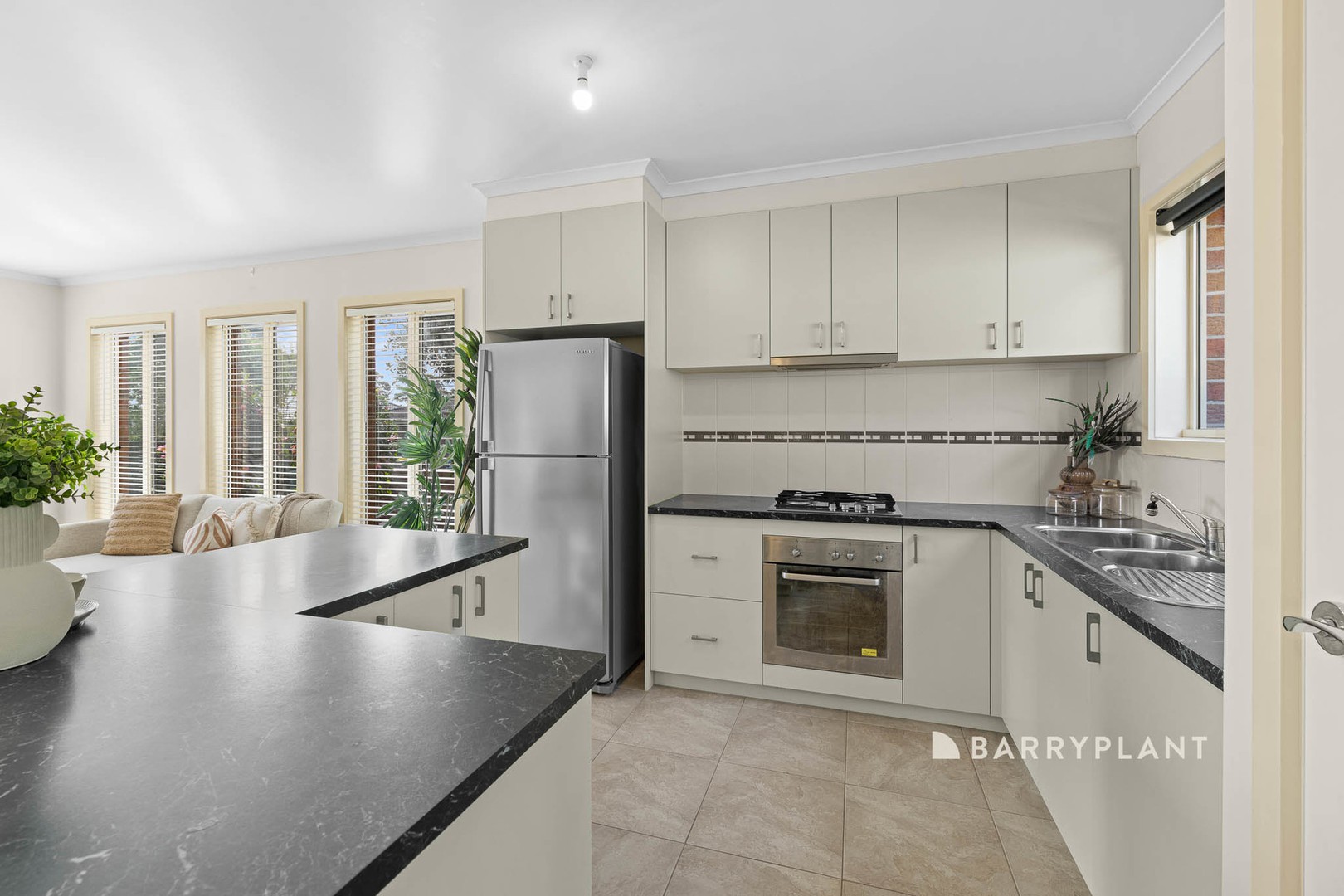 1/26-28 Lancaster Avenue, Narre Warren, VIC 3805, Narre Warren - Thumbnail 6