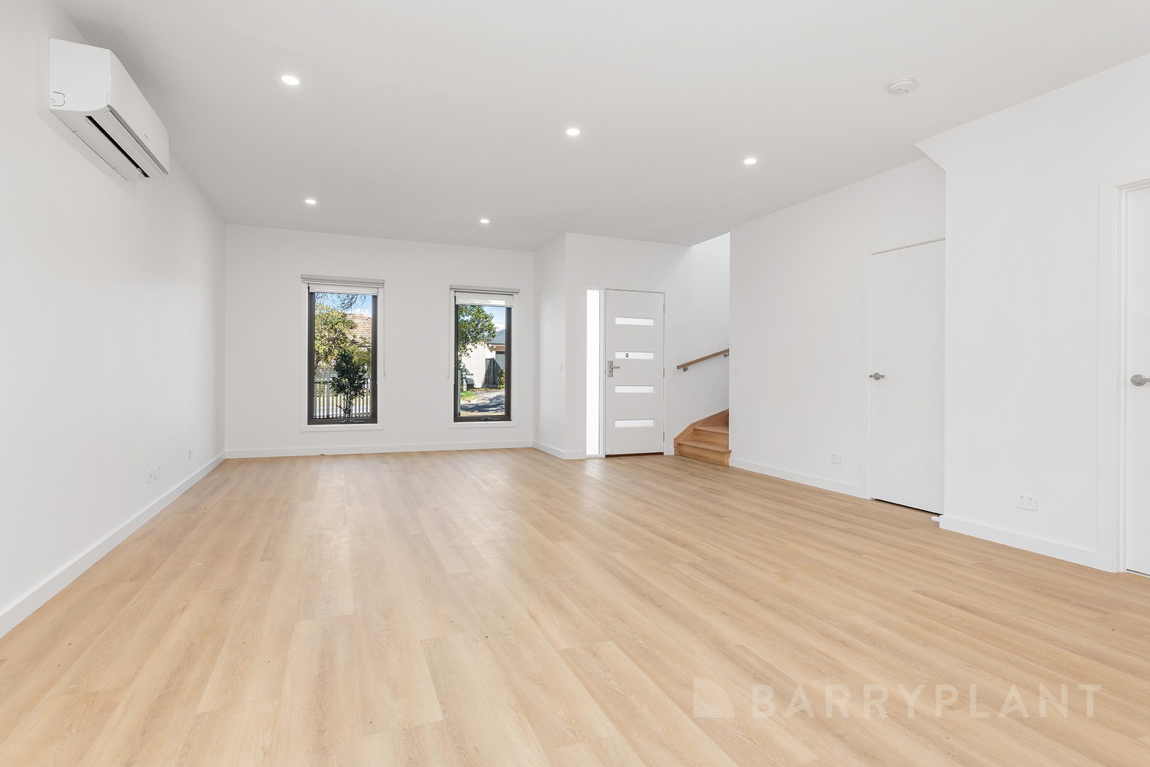 1/26 Armstrong Street, Sunshine West, VIC 3020 - Thumbnail 1 - 28/04/2025