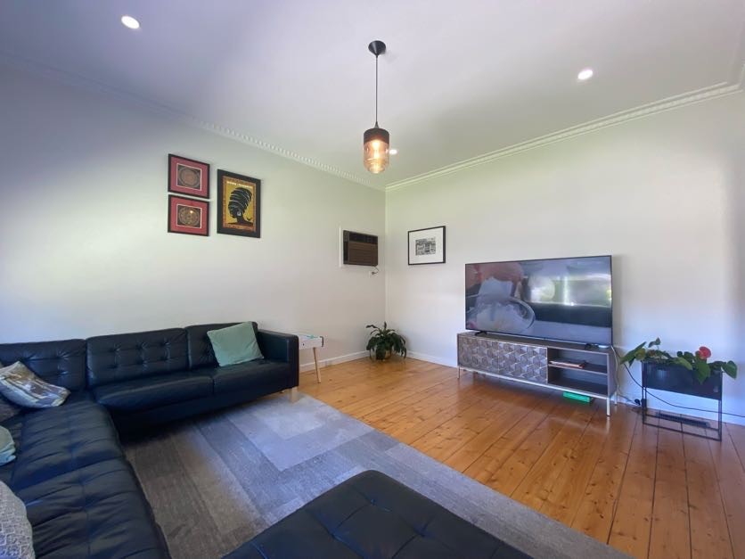 1/26 Fenacre Street, Strathmore, VIC 3041 - Thumbnail 2 - 19/10/2023