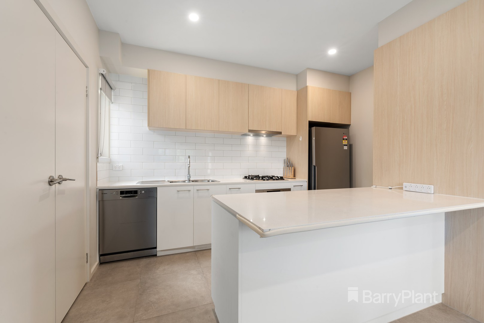 1/267 Manningham Road, Templestowe Lower, VIC 3107, Templestowe Lower - Thumbnail 2